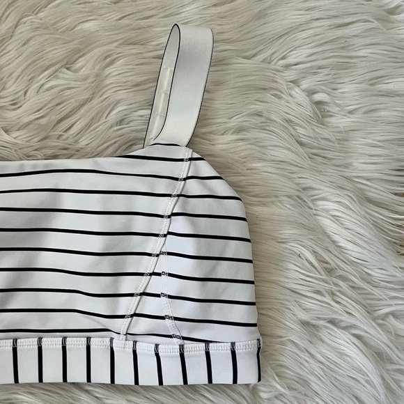 {Lululemon} Adjust Me Bra in Quiet Stripe White Deep Indigo - Women's 4 - Picture 3 of 8